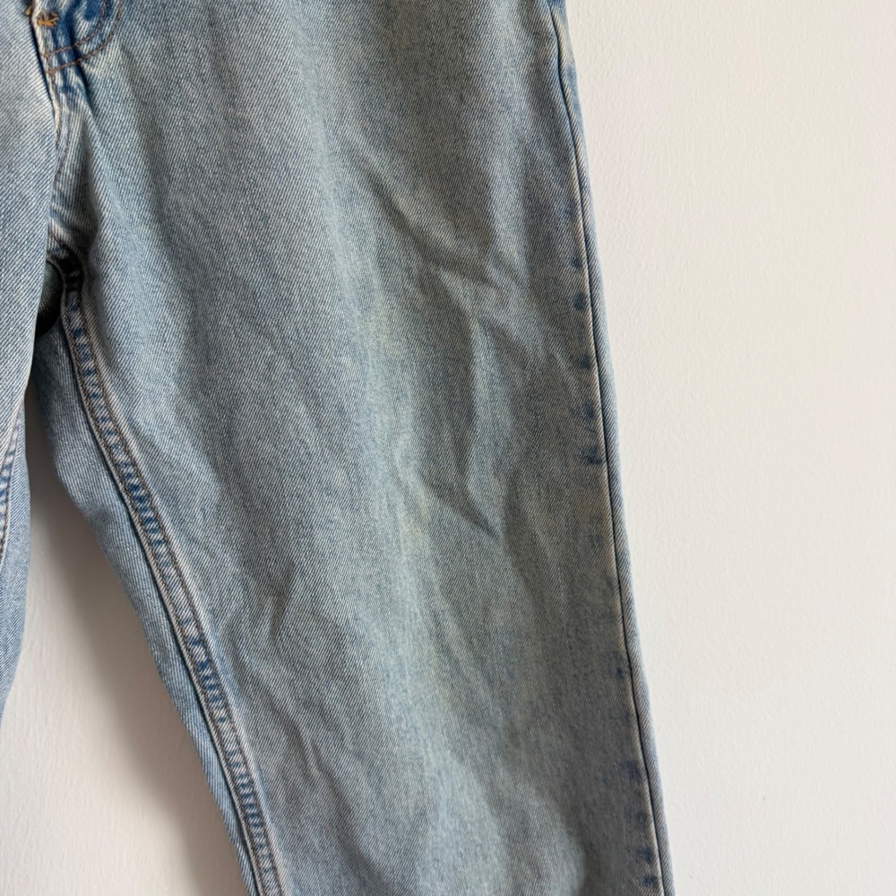 Vintage Levi's 505 Medium Wash Distressed Jeans Size 31 - Picture 7 of 10